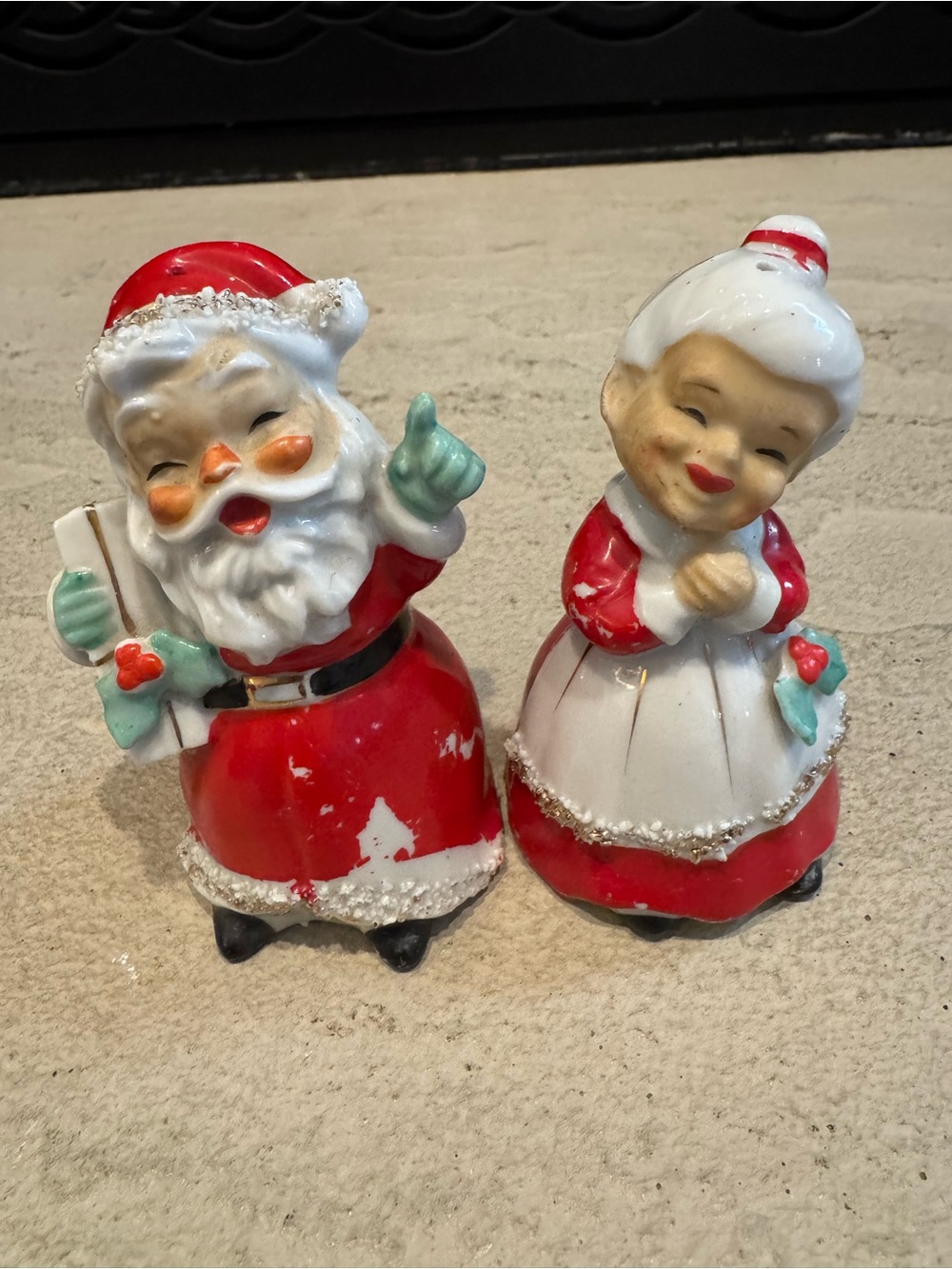 1950’s Lefton Santa & Mrs. Claus Ceramic Salt and Pepper Shakers